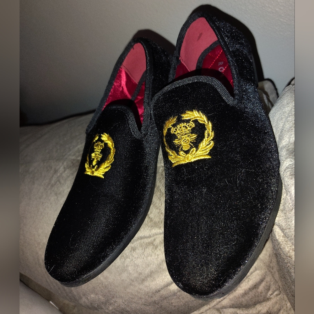 EUC Romano Men's Velvet Loafer Size 8 Ezra